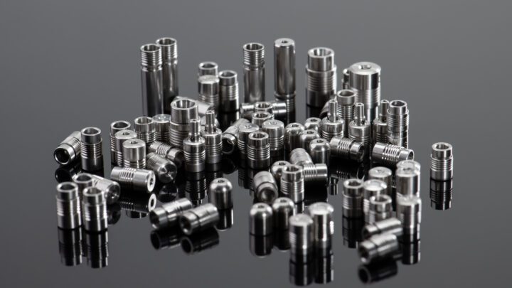 Koenig flow control components